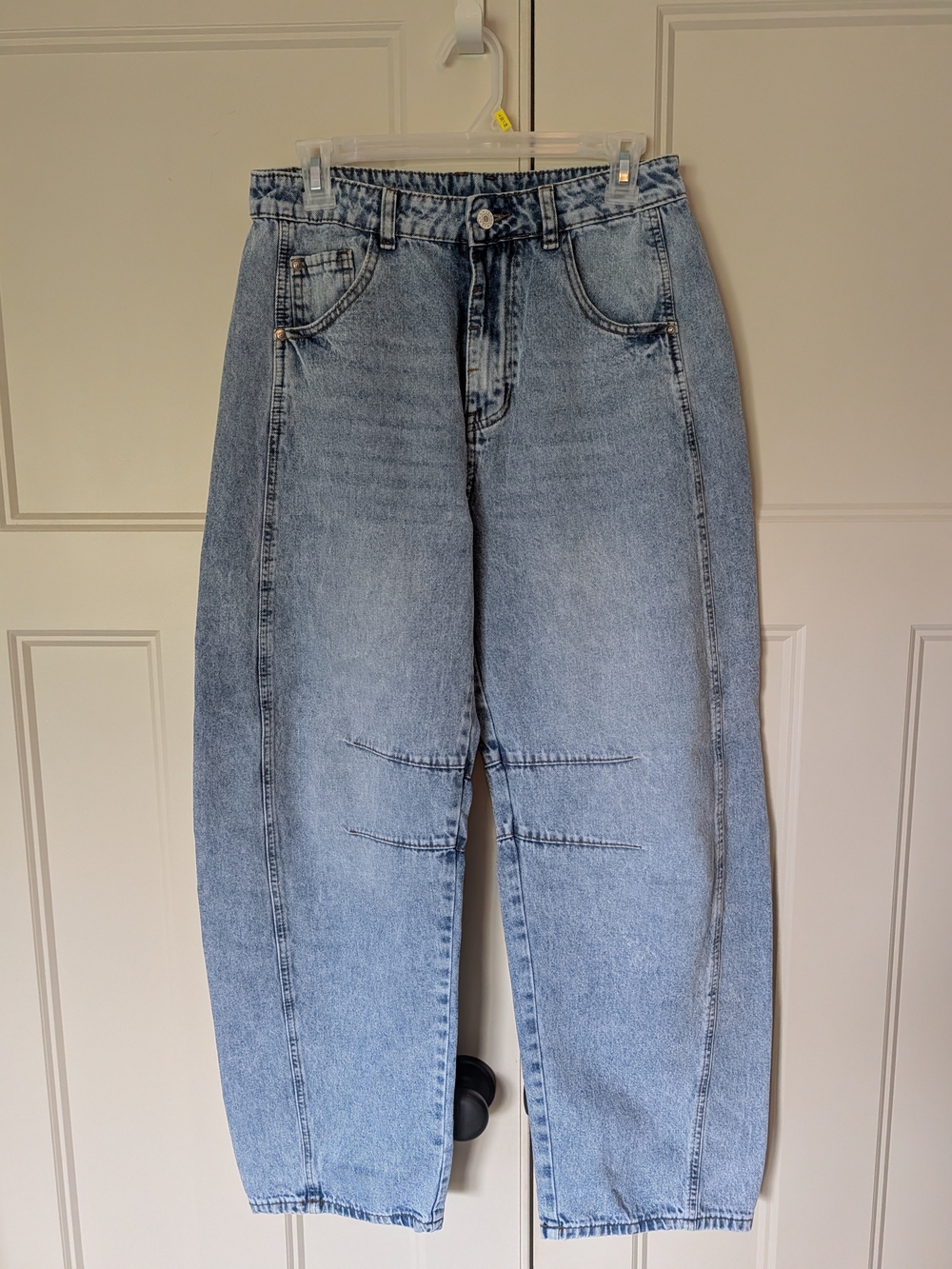 Classic Women's Light Blue High Rise Denim Barrel Leg Jeans